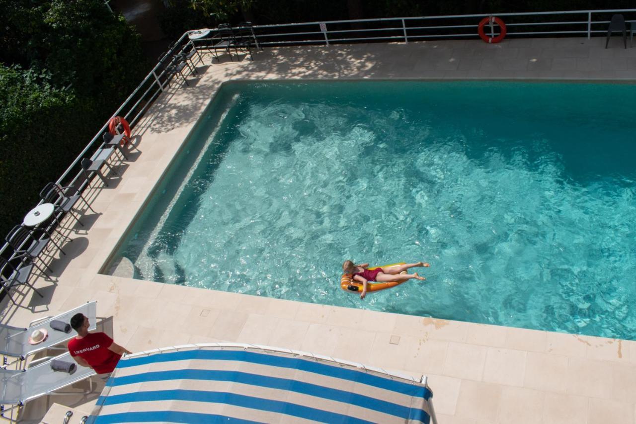 וארקיזה Stefanakis Hotel & Apartments מראה חיצוני תמונה