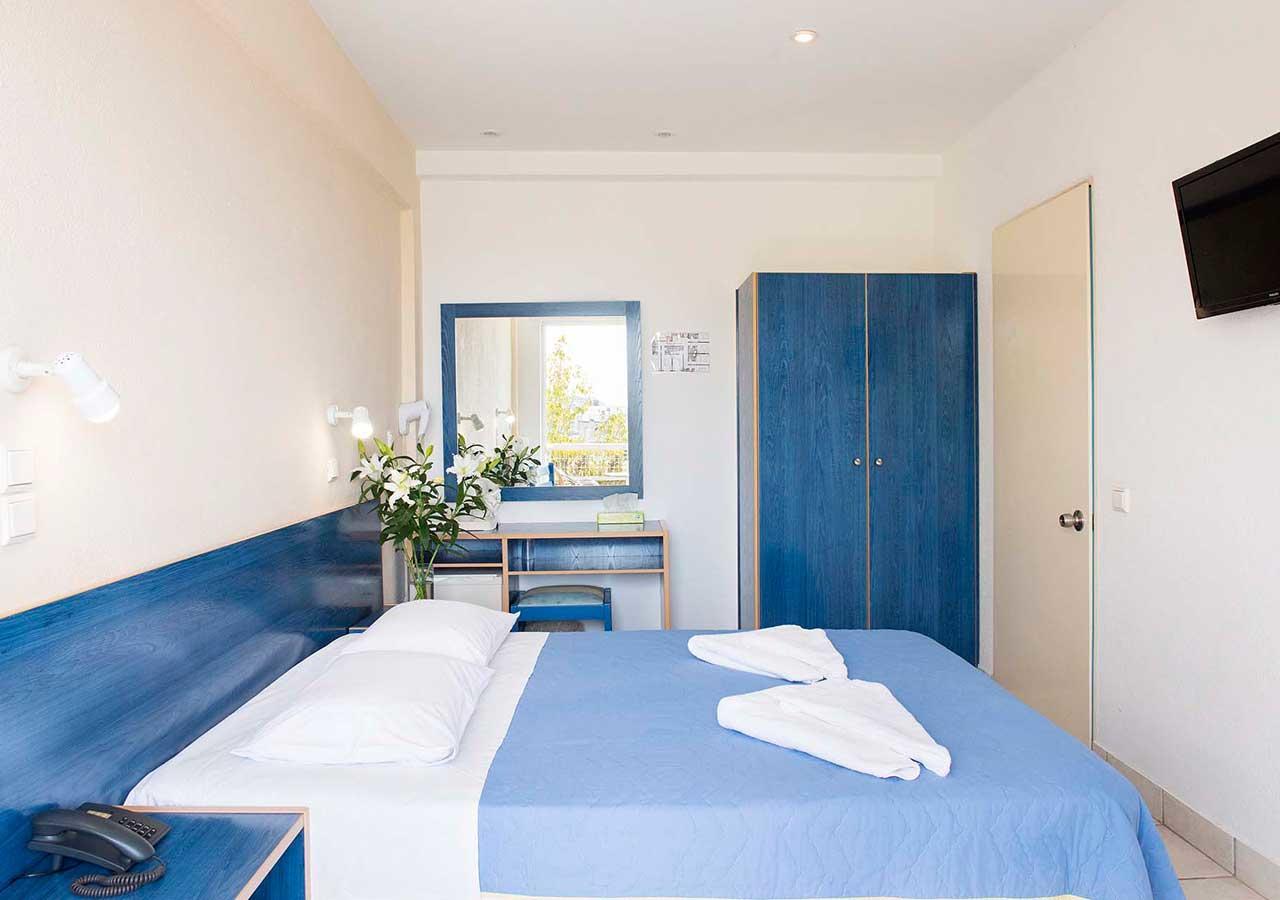 וארקיזה Stefanakis Hotel & Apartments מראה חיצוני תמונה